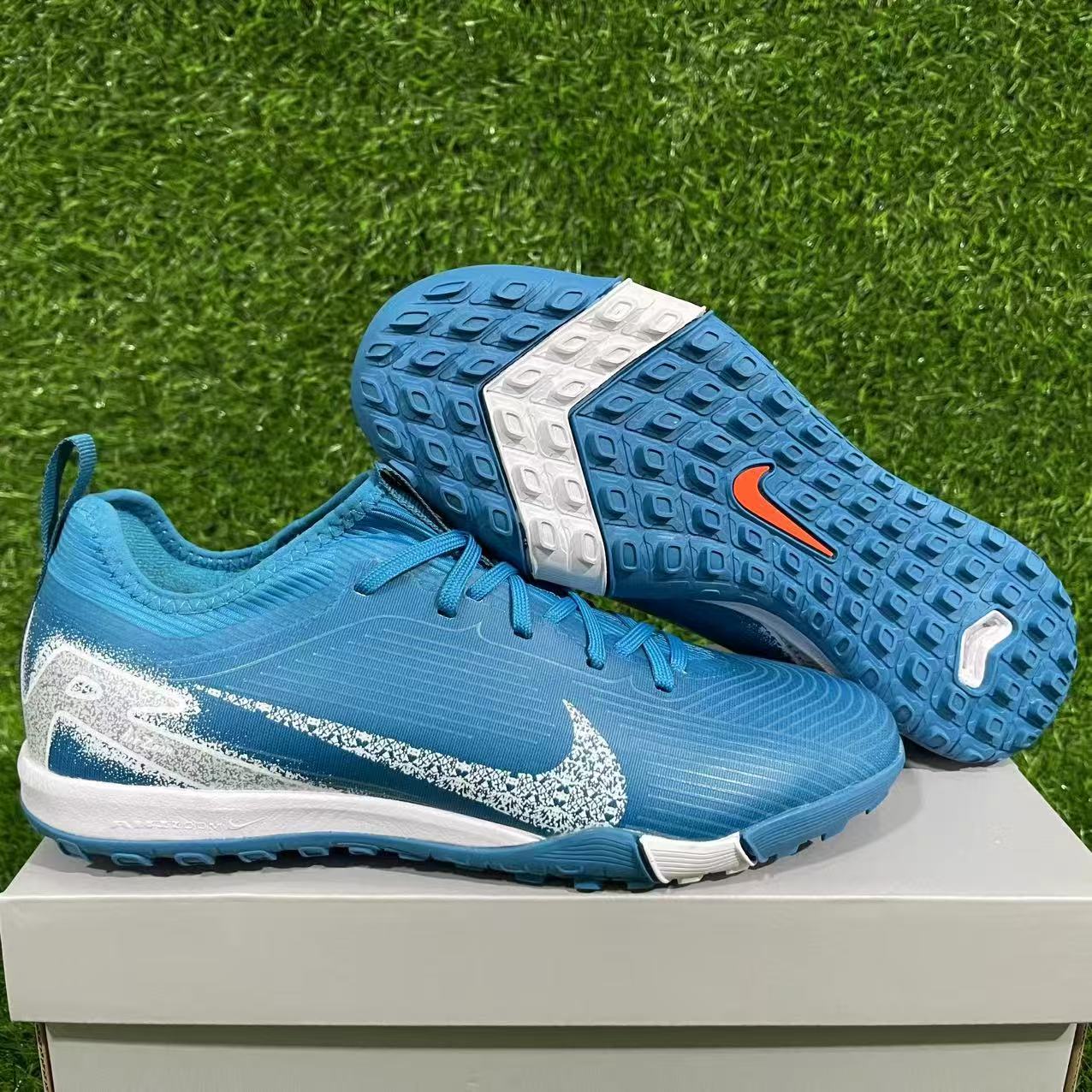 Chaussure futsal nike bleu