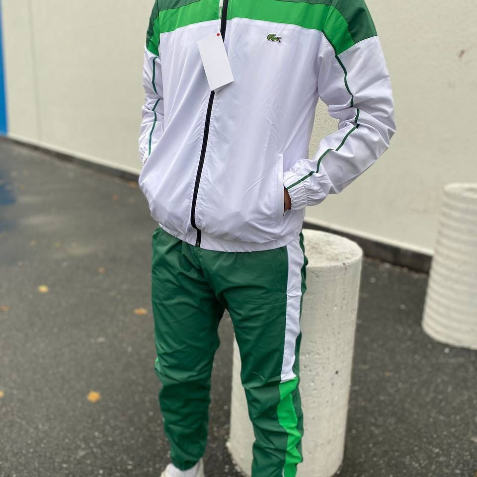 ملابس لاكوست الرياضية