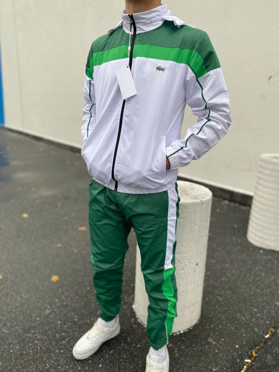 ملابس لاكوست الرياضية