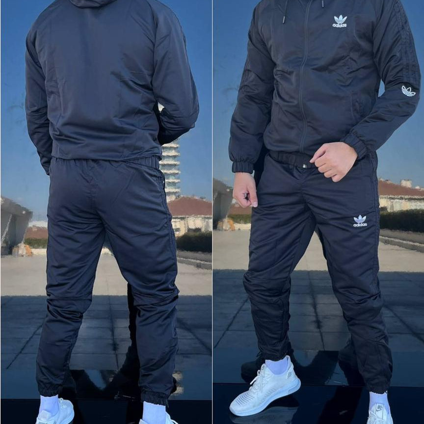 ملابس أديداس الرياضية