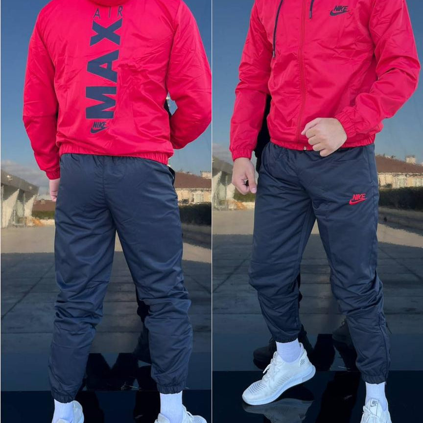 ملابس نايكي الرياضية