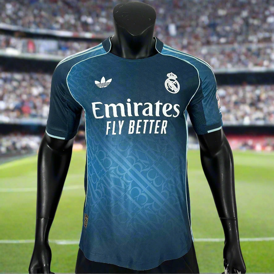 MAILLOT REAL MADRID EXTERIEUR 2025-2026